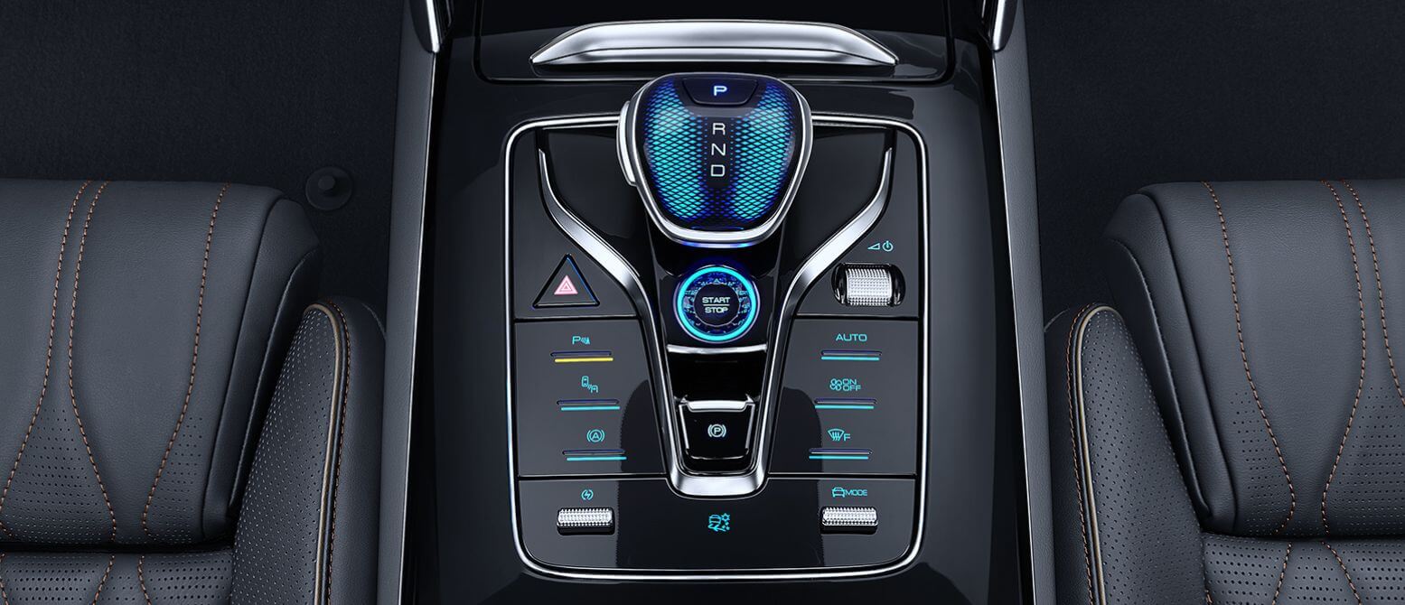 BYD Tang interieur